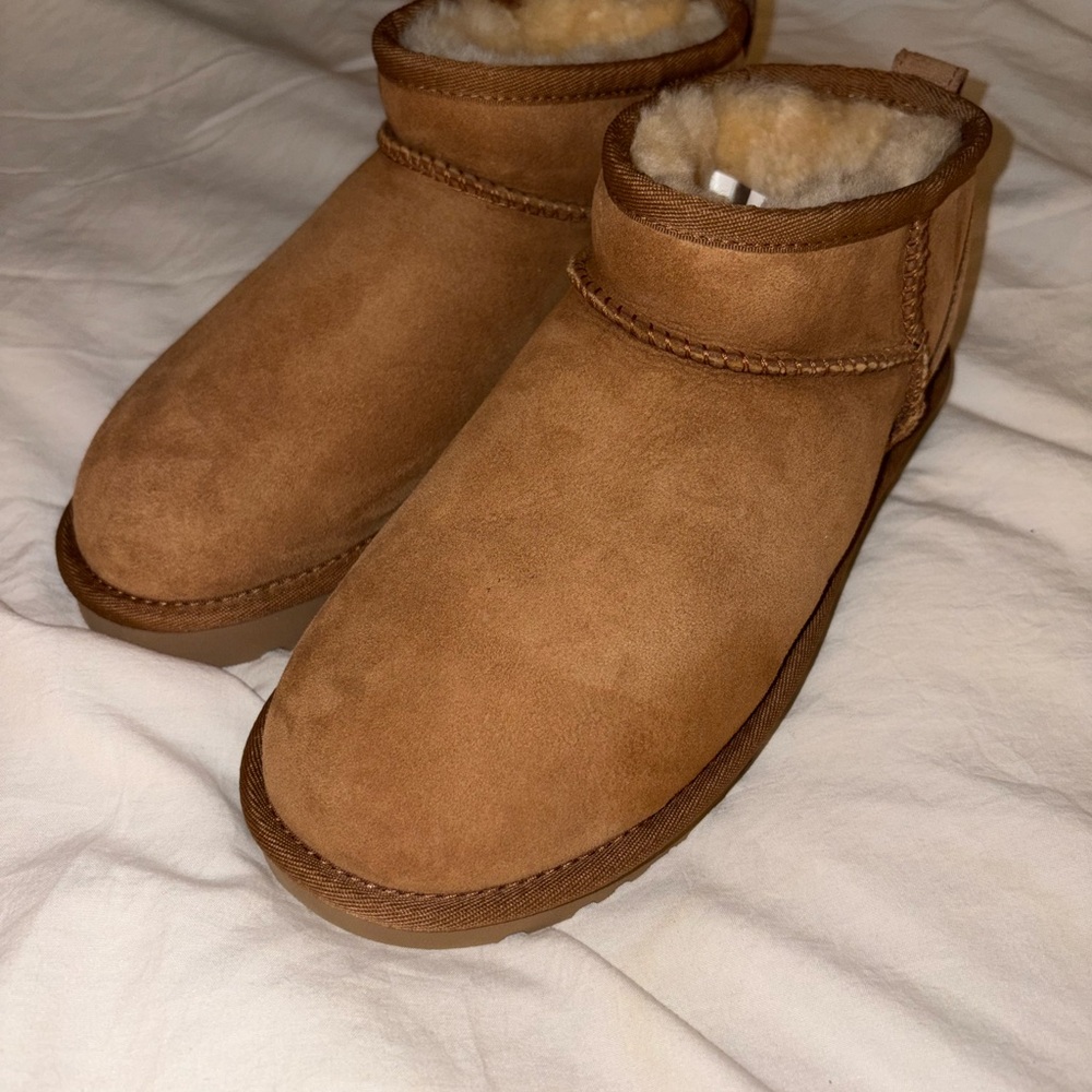 UGG Chestnut Shearling-Lined Bootie